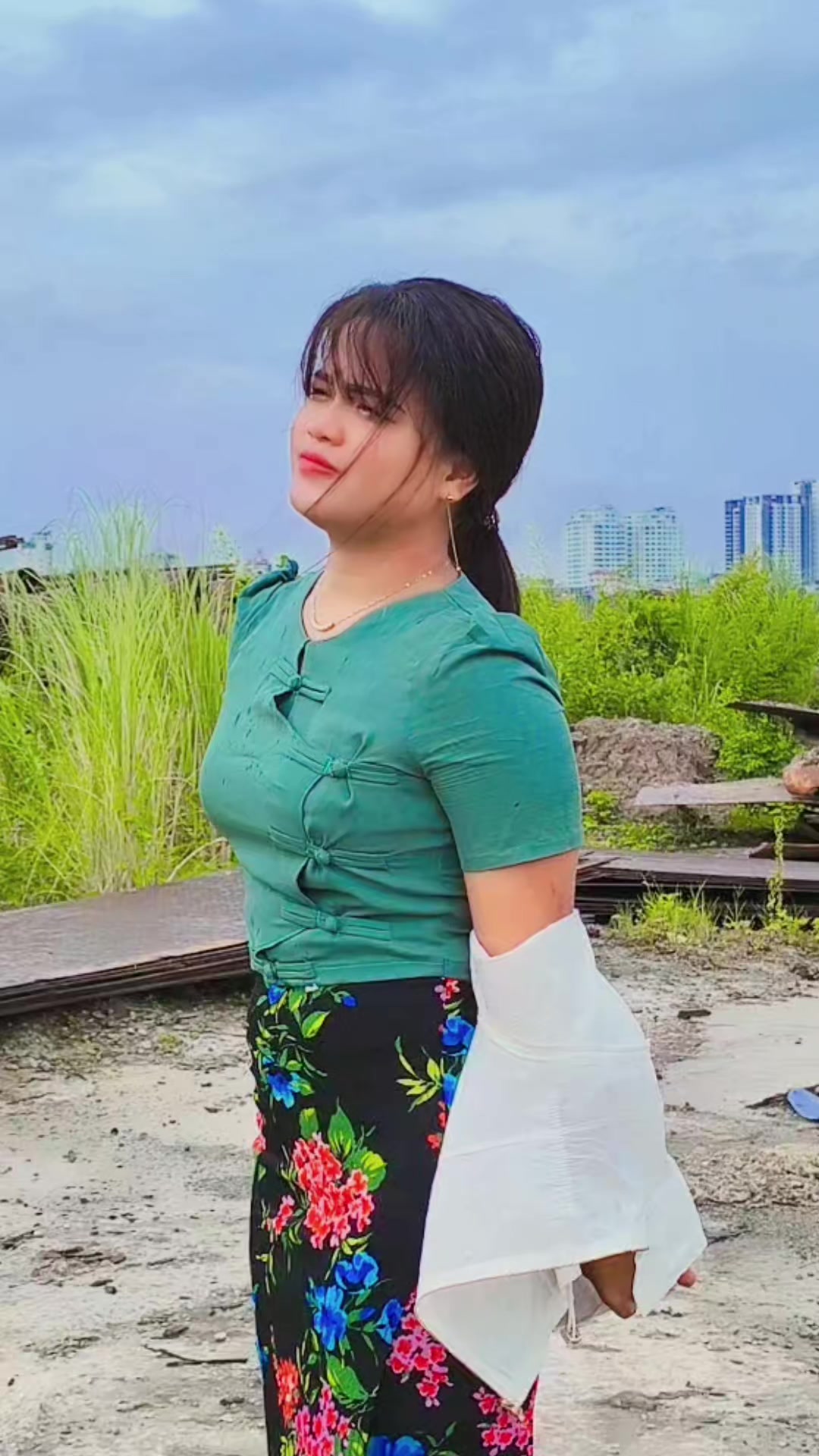 @🇲🇲{ဒလသူလေး}⭐ဇူလိုင်မိုး⭐