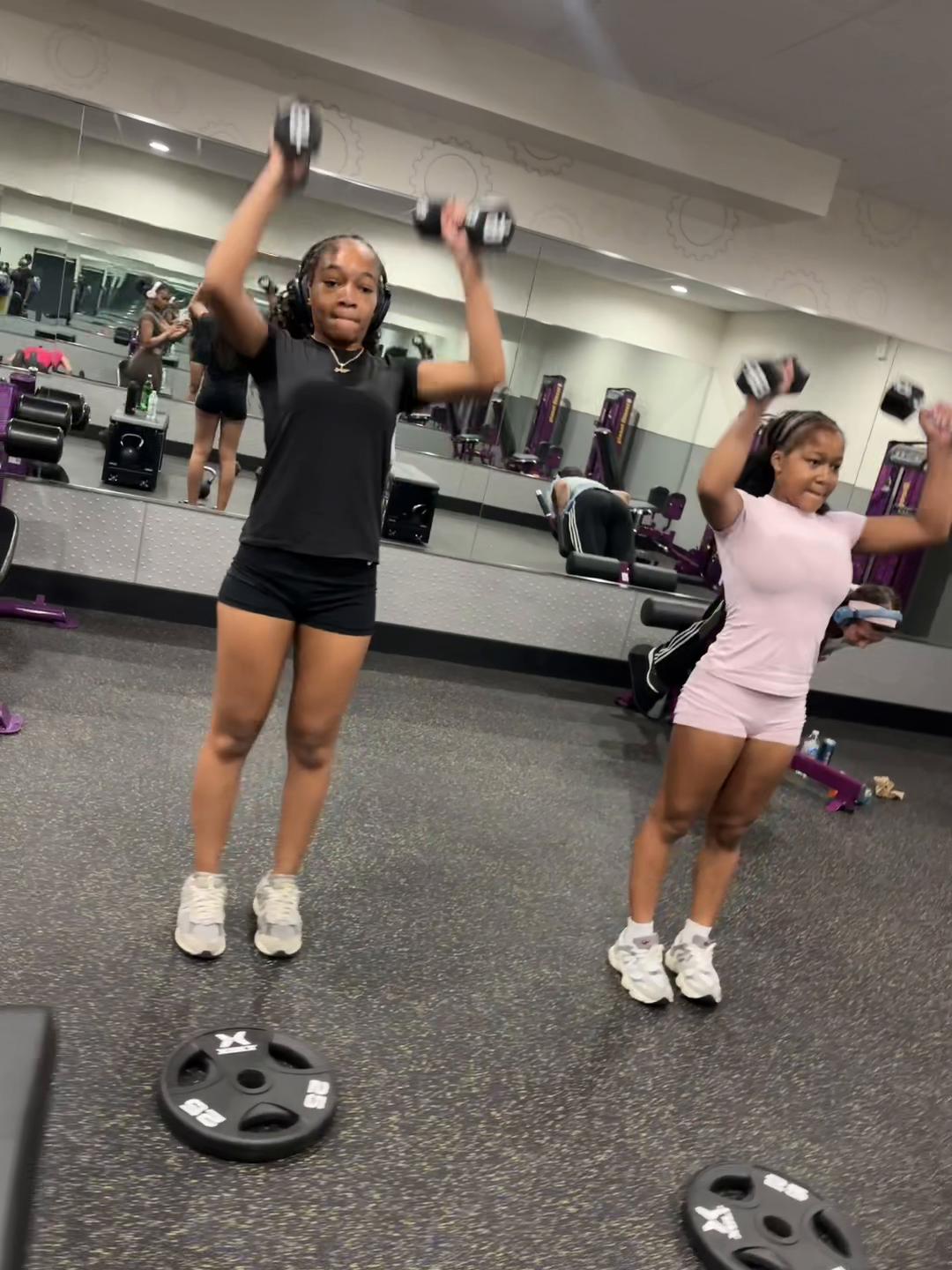 @_BigMoni