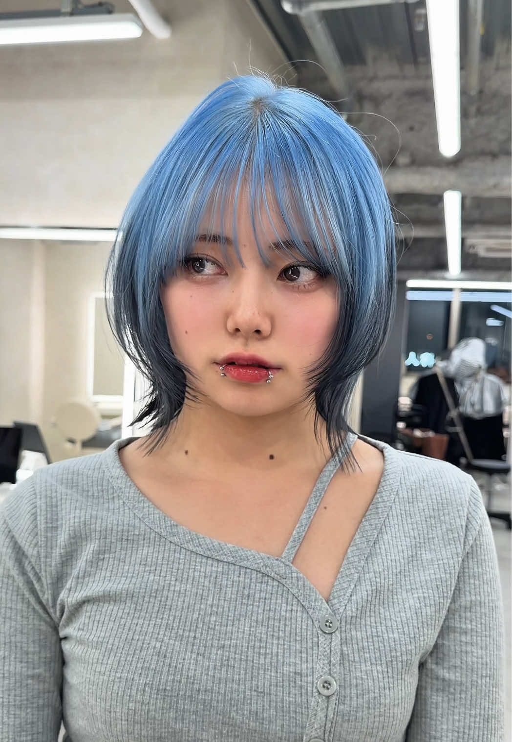 @松本 かずま/ハイトーン美容師/新宿美容師/新宿ハイトーン