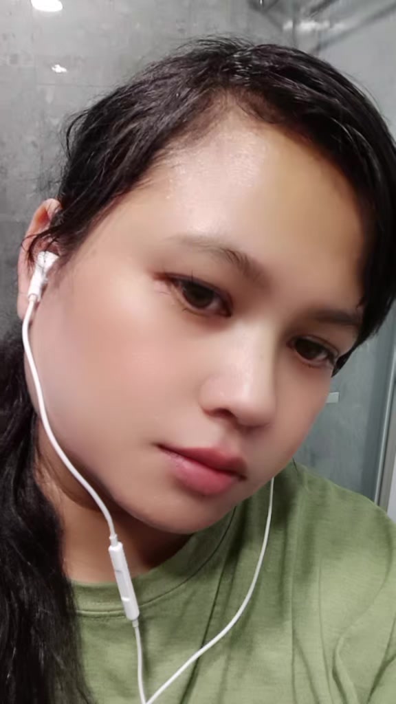 @Ayu