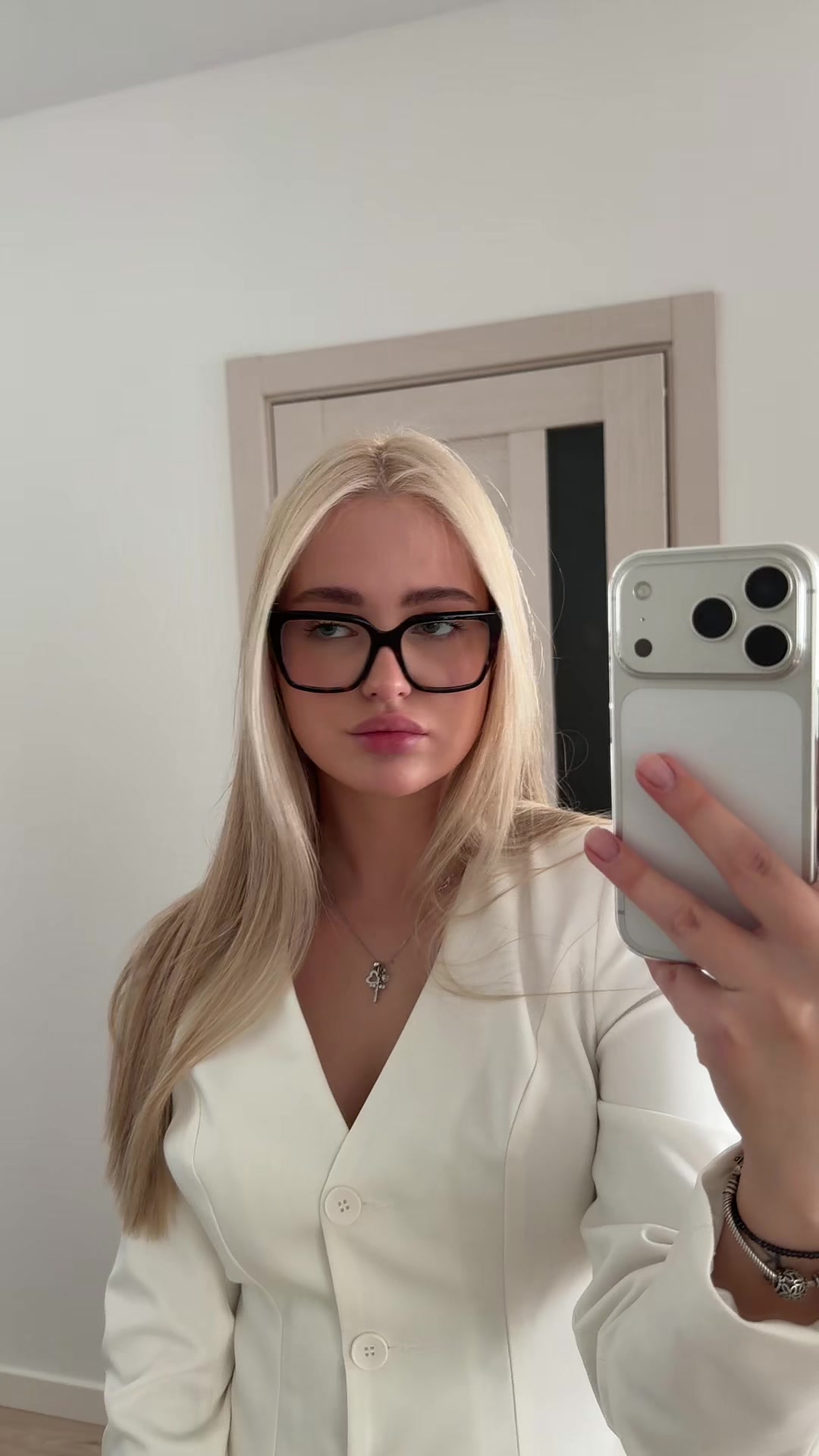 @это ксюша пикас