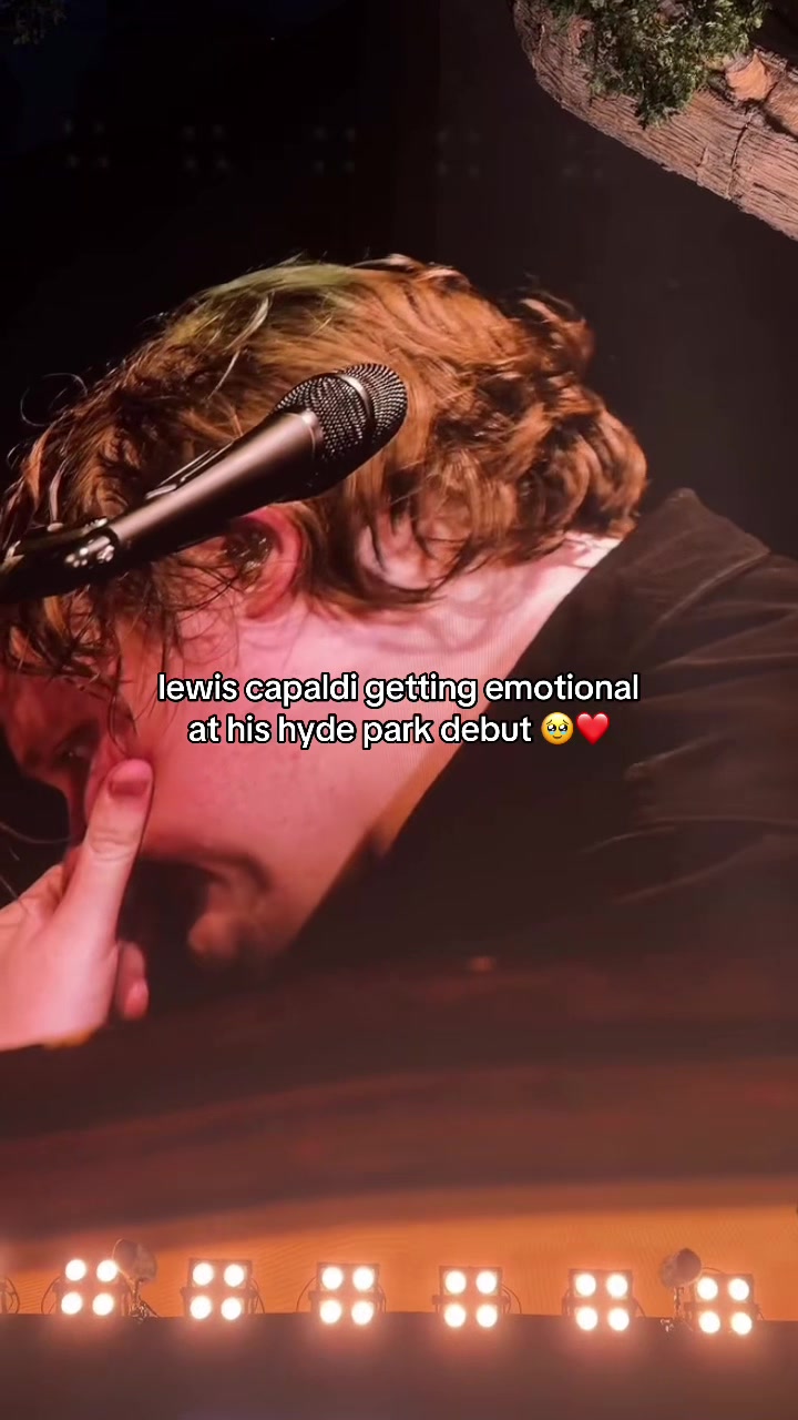 @lewis capaldi is king 👑