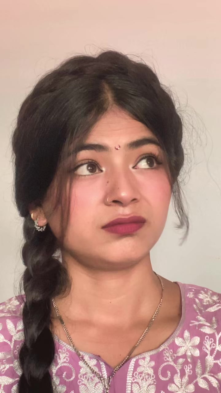 @Nisha bohara 👑