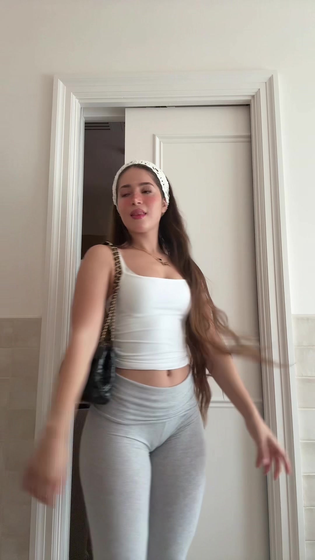 @Ema🦋