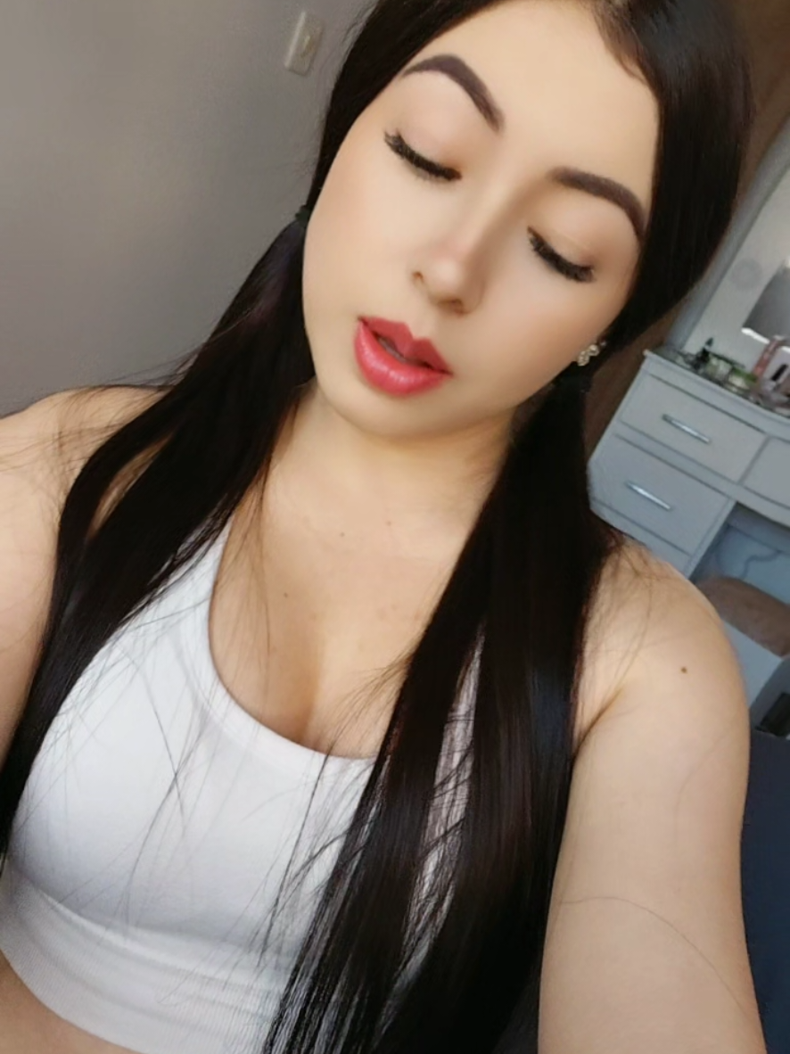 @Alii Diaz🌸