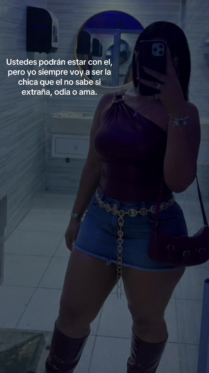 @nicol__canela