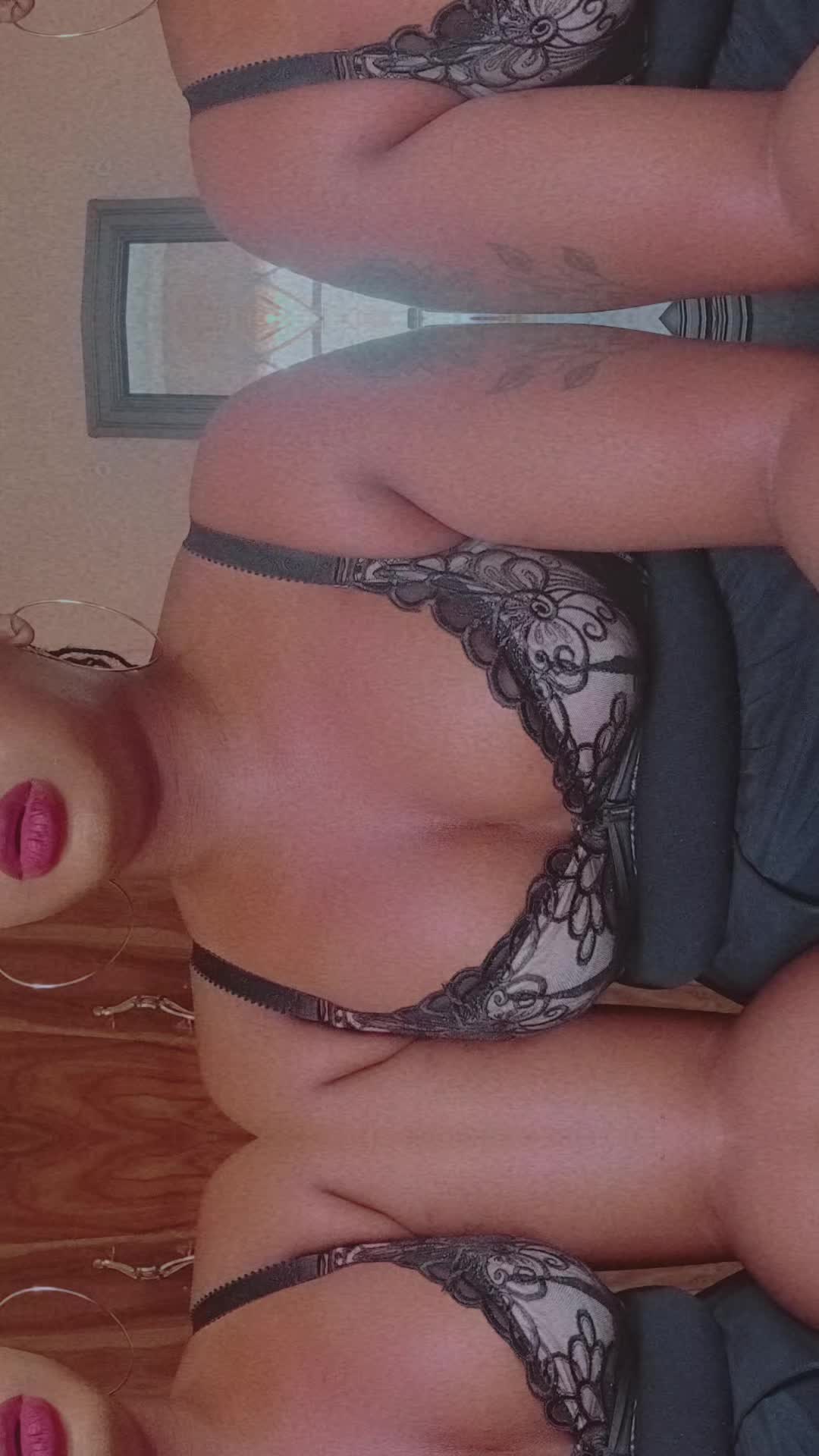 @Vuyani