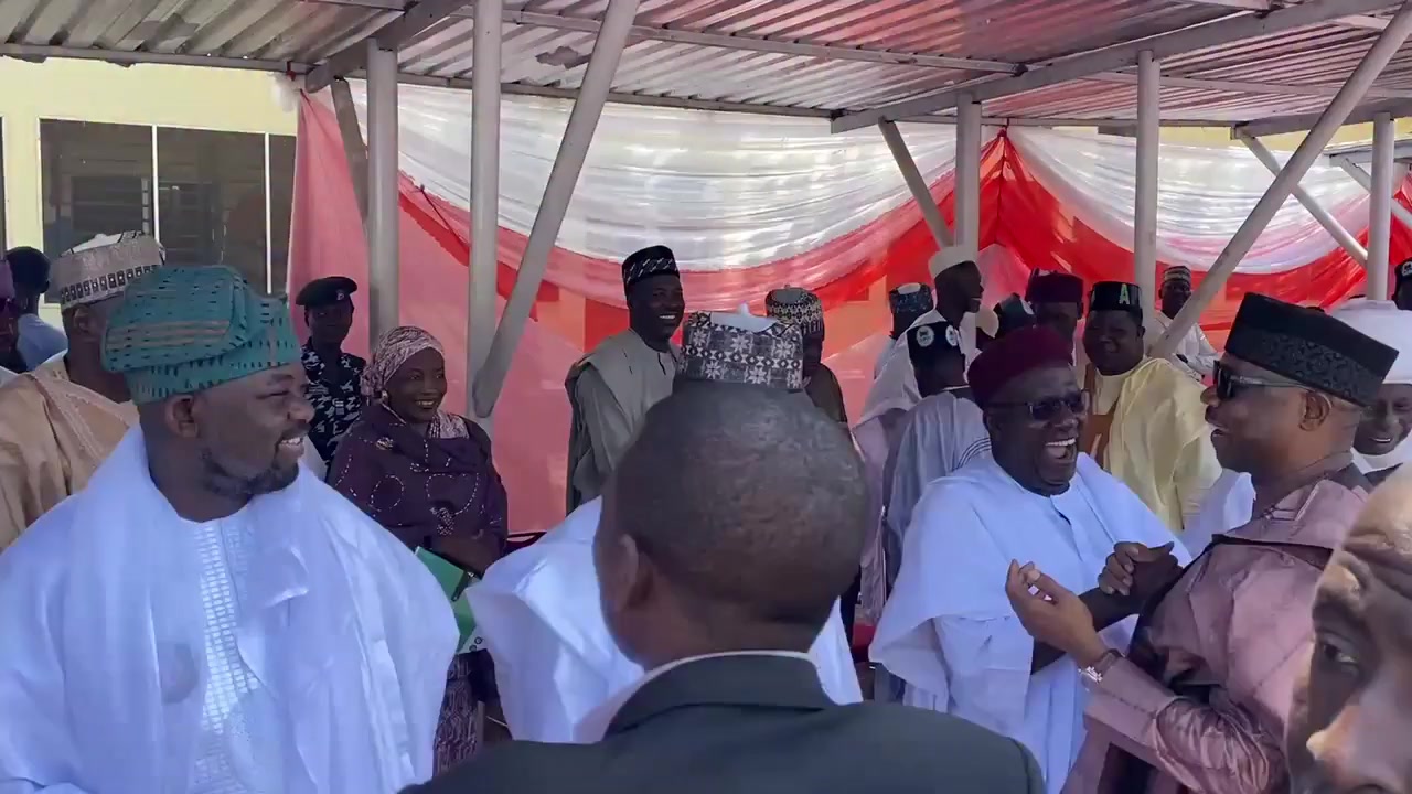 @SIRAJO ZAKARI 111