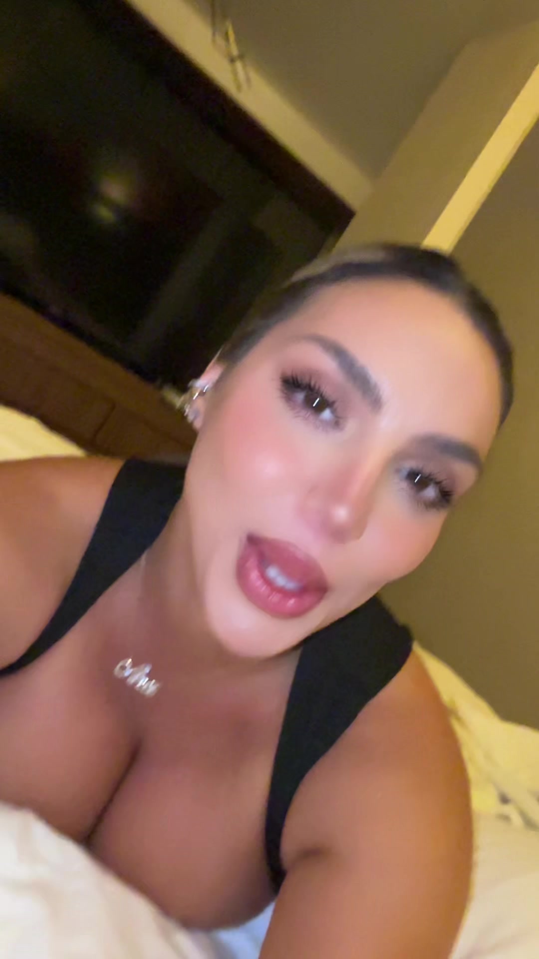 @AraQueenBae