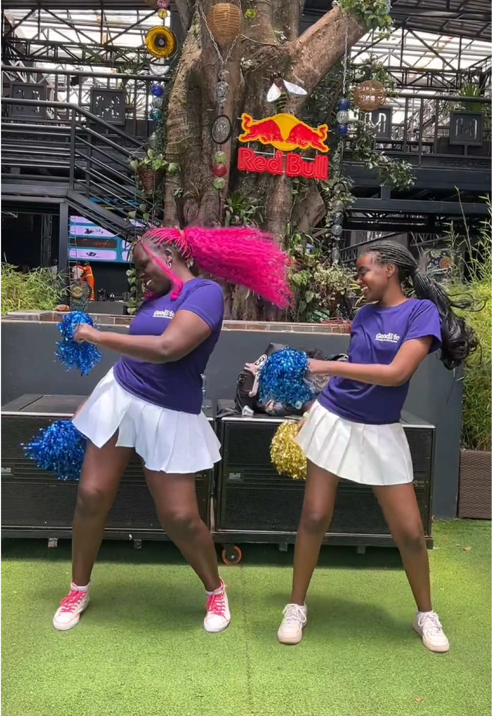 @THEE ICONICS💫🎀