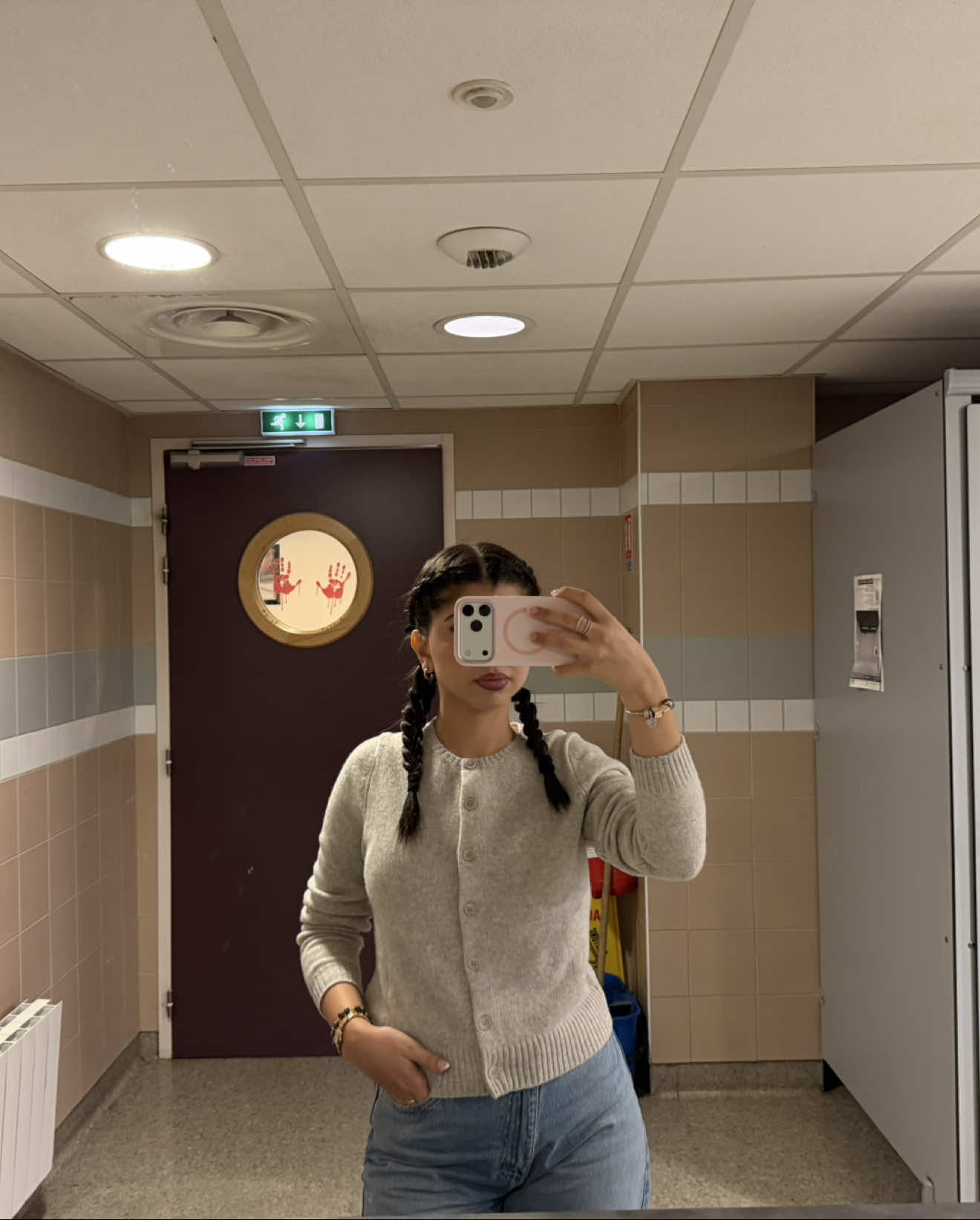@Anya.hamimed