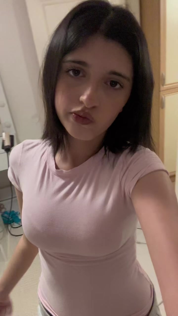 @𝐇𝐞𝐥𝐞𝐧𝐦𝐞𝐦𝐨𝐫𝐢𝐞𝐬