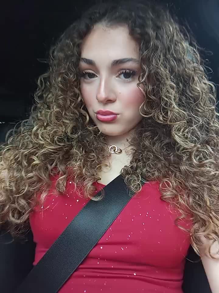 @𝐆𝐈𝐀𝐃𝐈𝐍𝐀 🤍