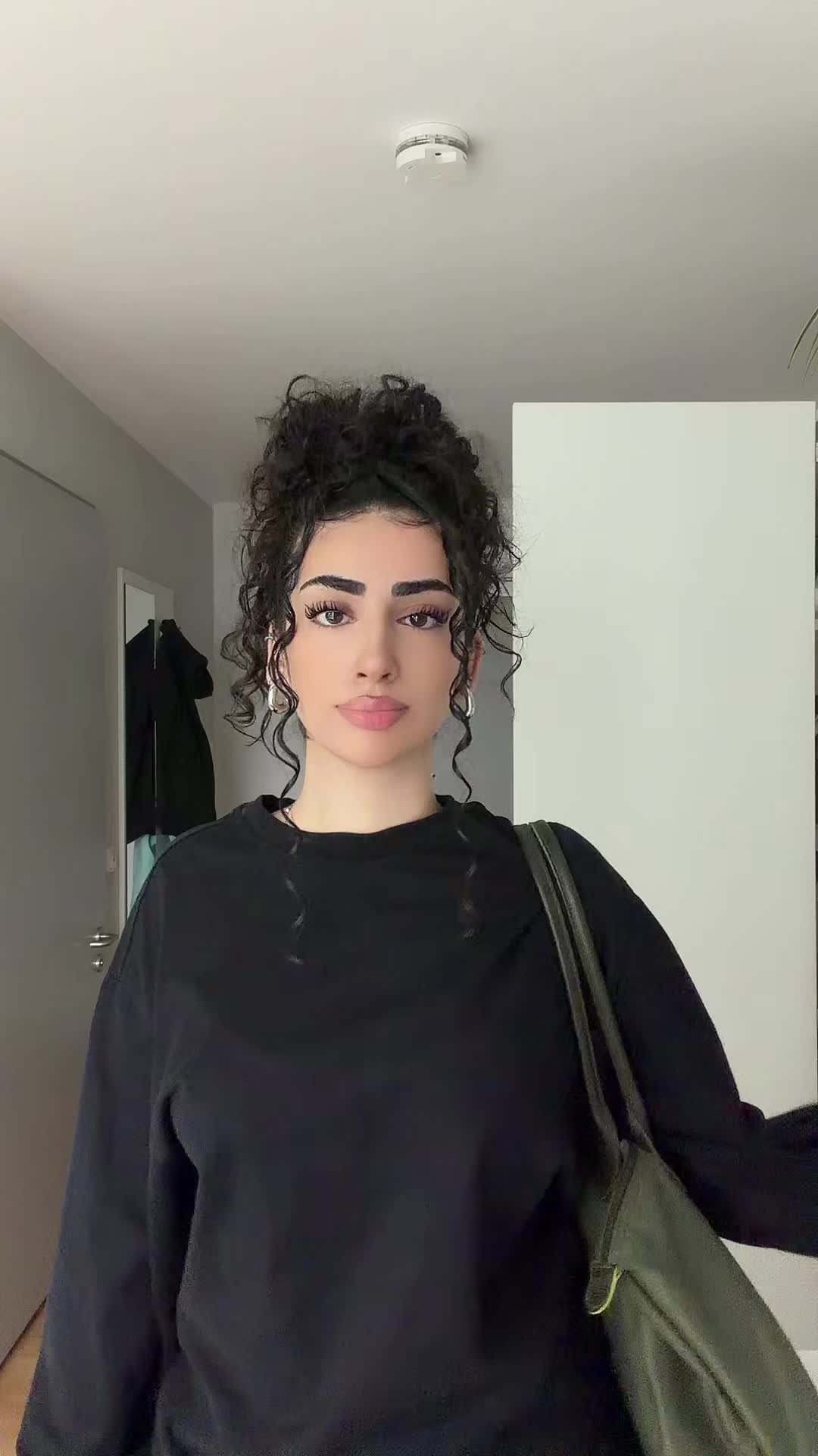 @هستی
