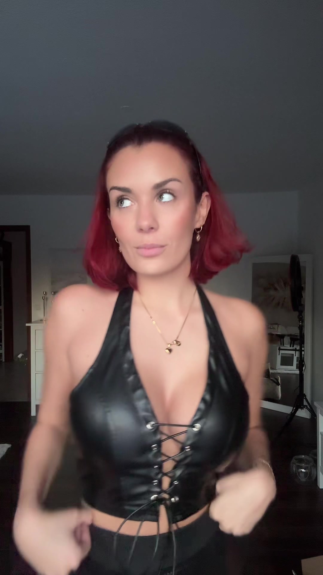 @NYXEA