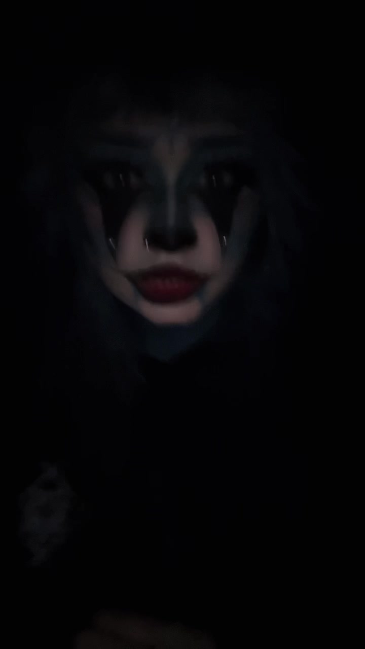 @damnandaclownin