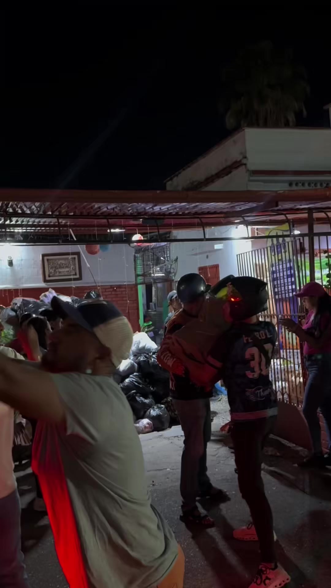 @V&iacute;ctor Aponte