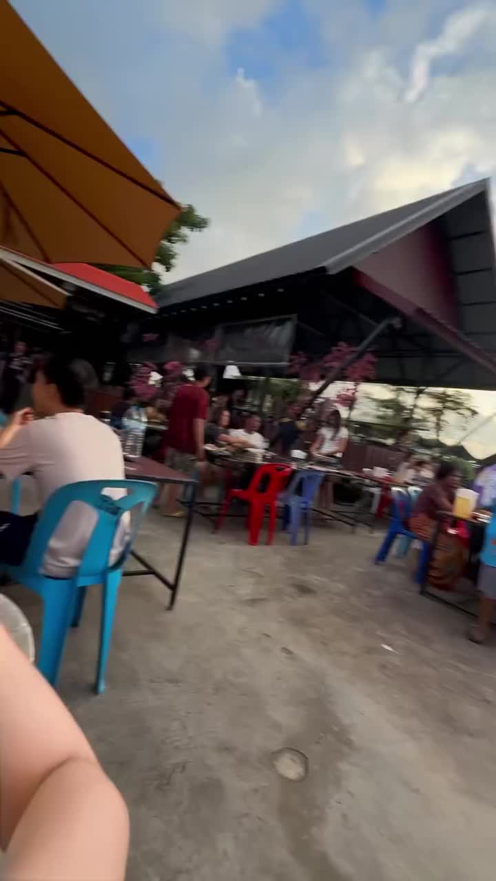 @น้องฝน ชอบกินนม