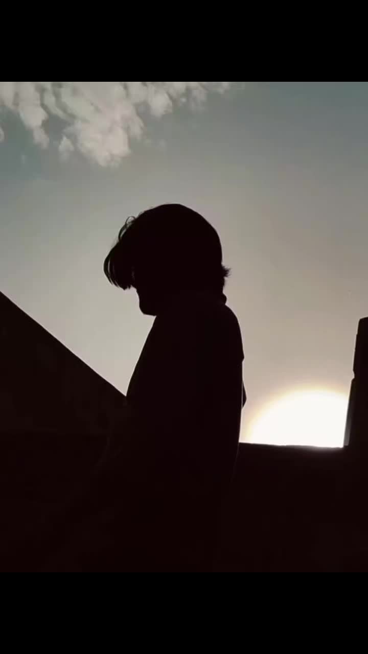 @𝟏𝟖 : 𝟎𝟒
