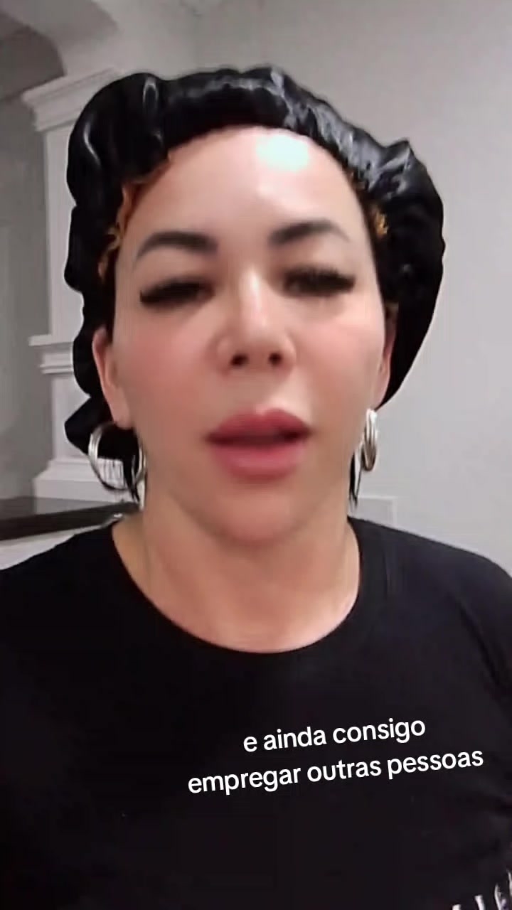 @Claudia Campos