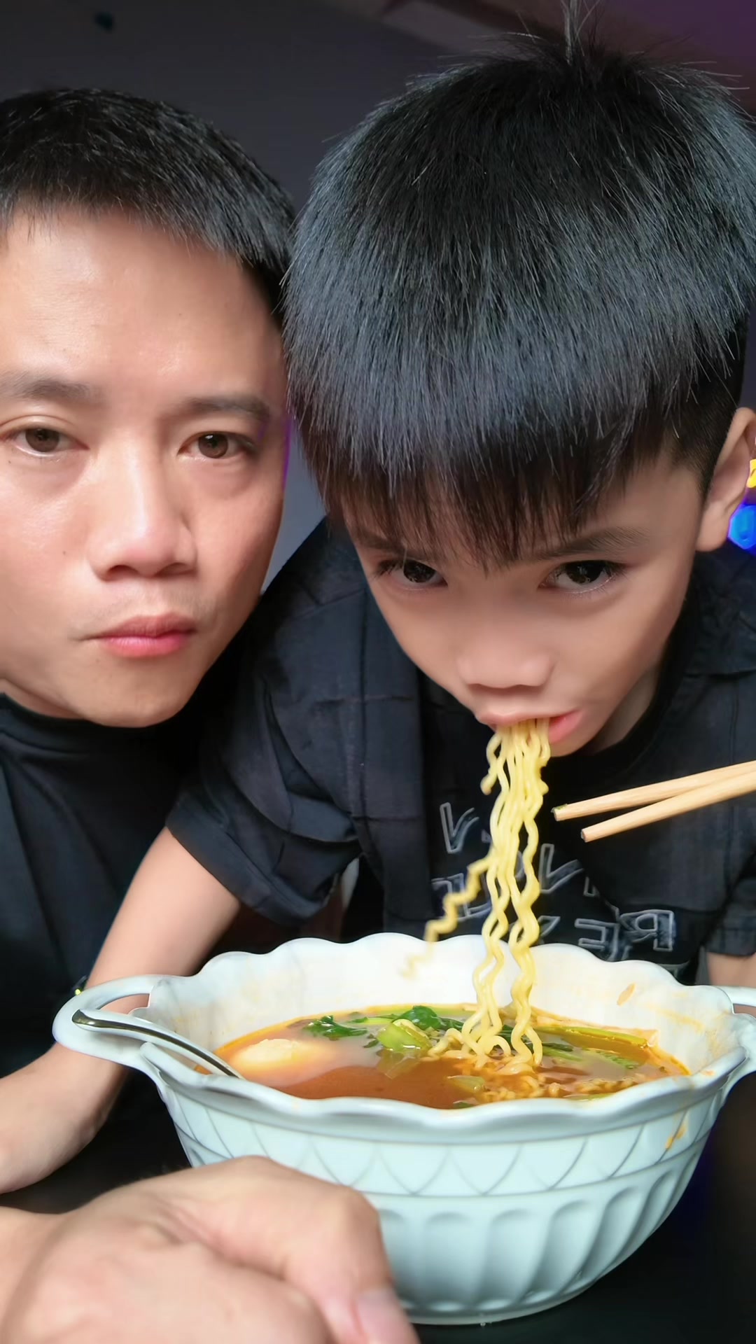 @Nguyễn Văn Hậu (Hậu Troll)