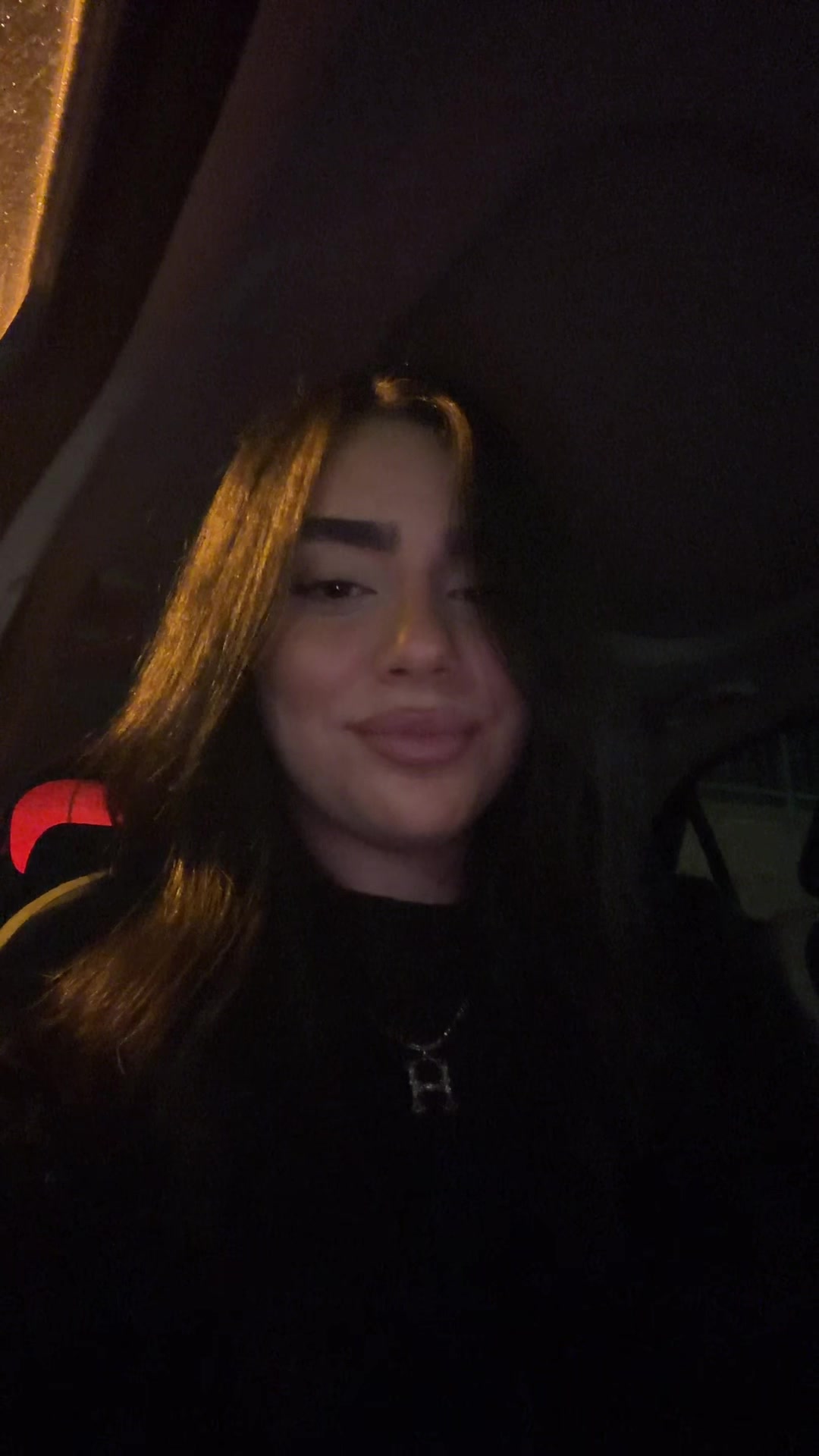@הִילָּה (: