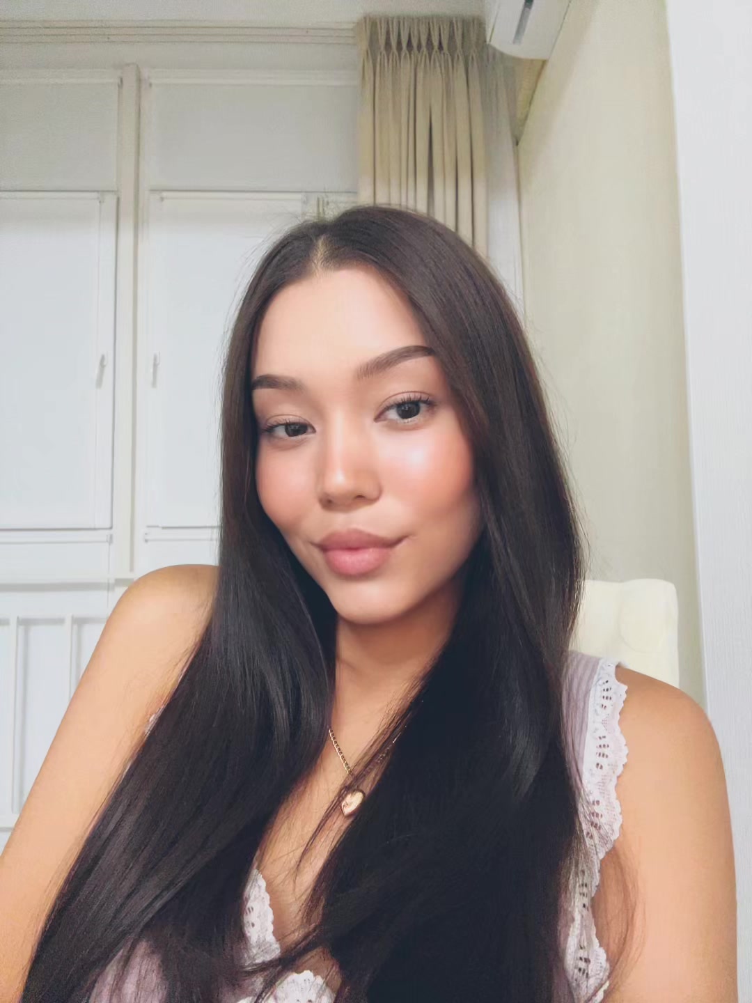 @sabrina