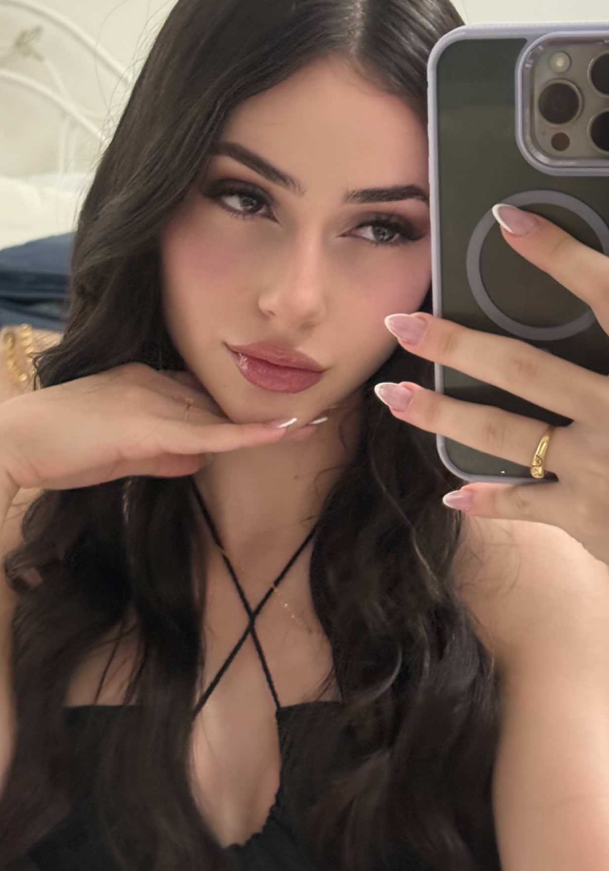 @vi.omoura