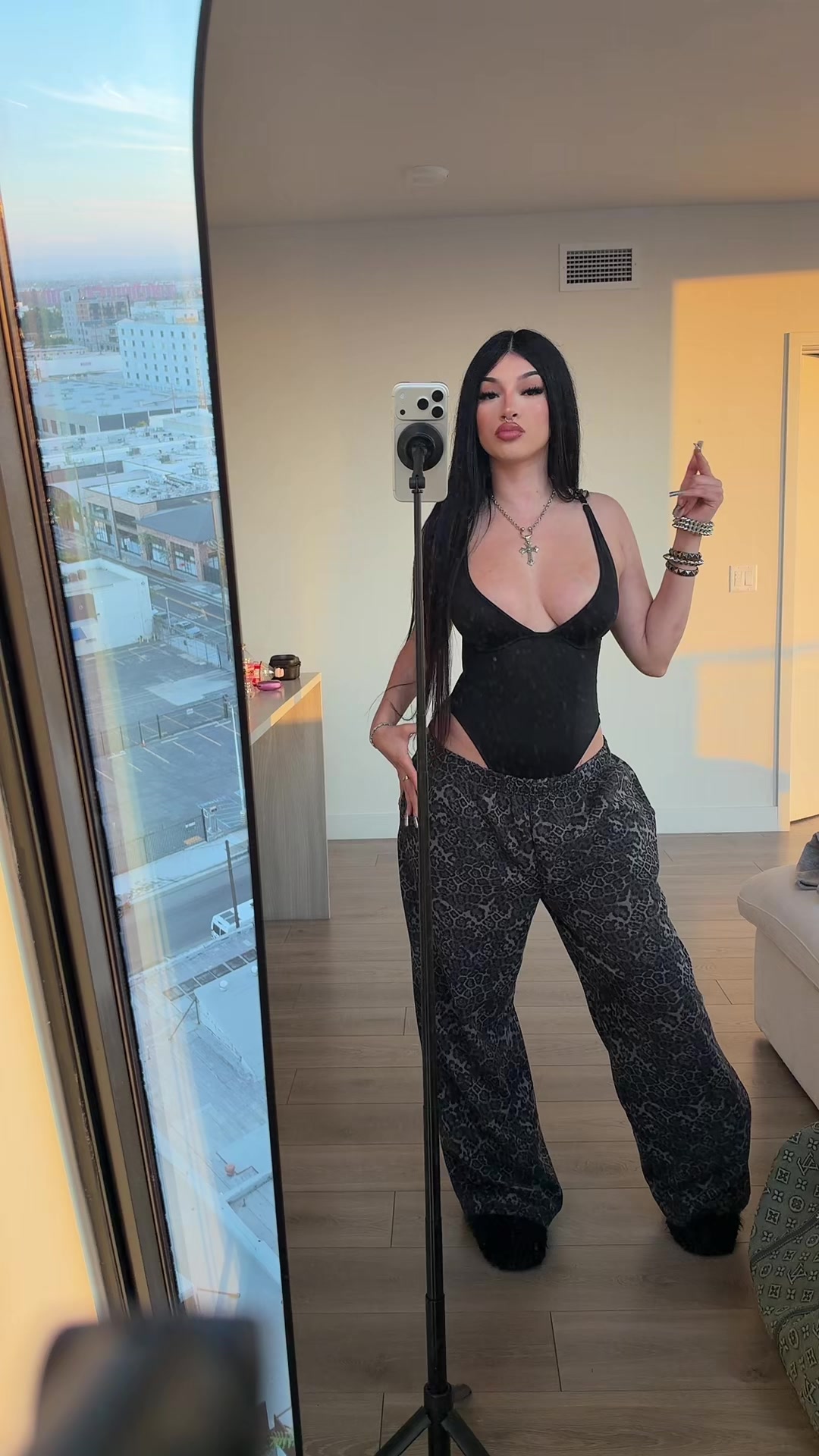 @itskiraswrld