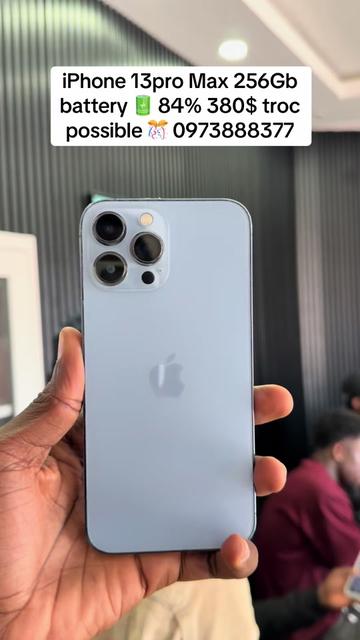 @Apple Store 🏬 kolwezi 📍