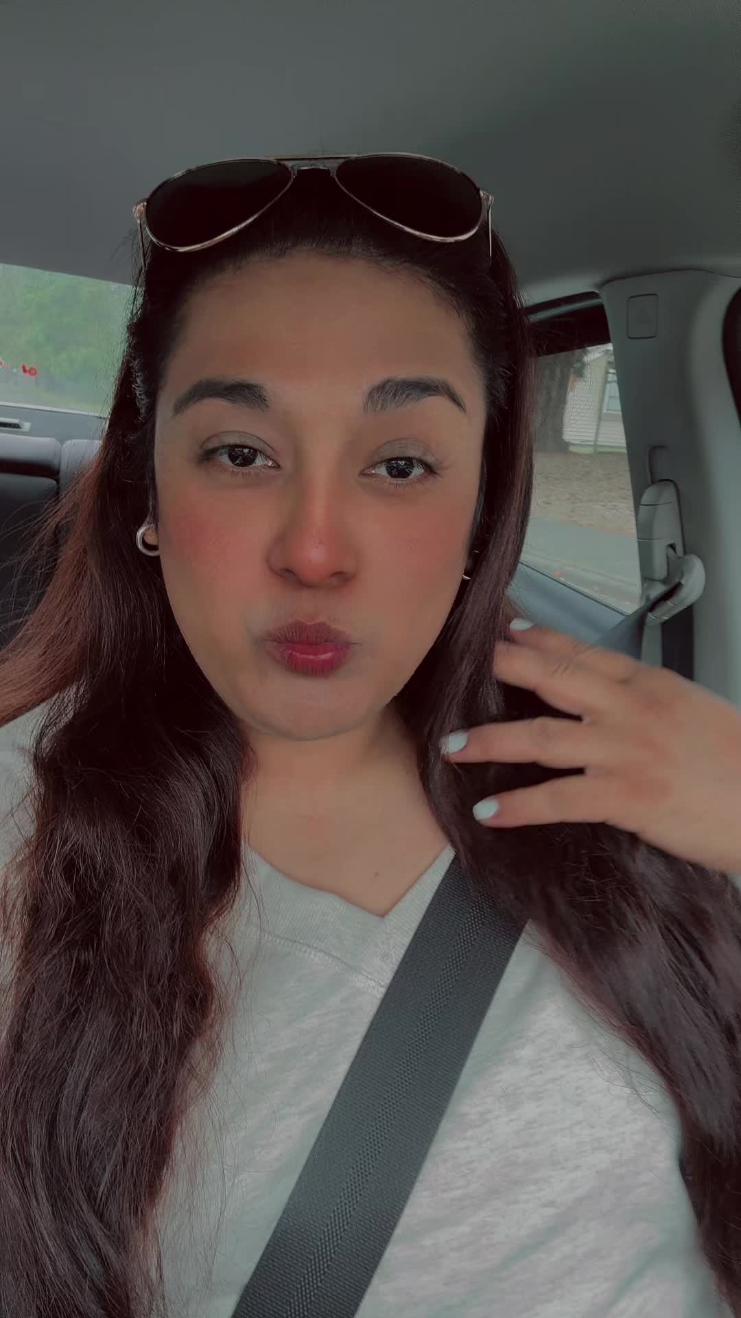 @elyflores2202