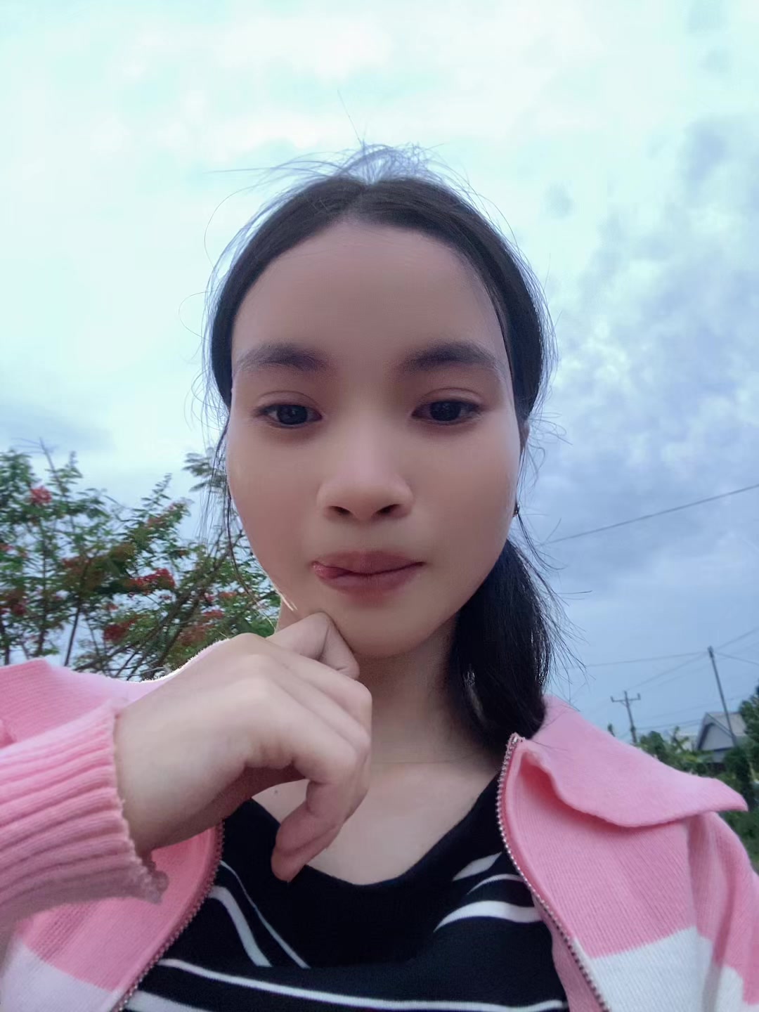 @ជំទាវណាលី🙂