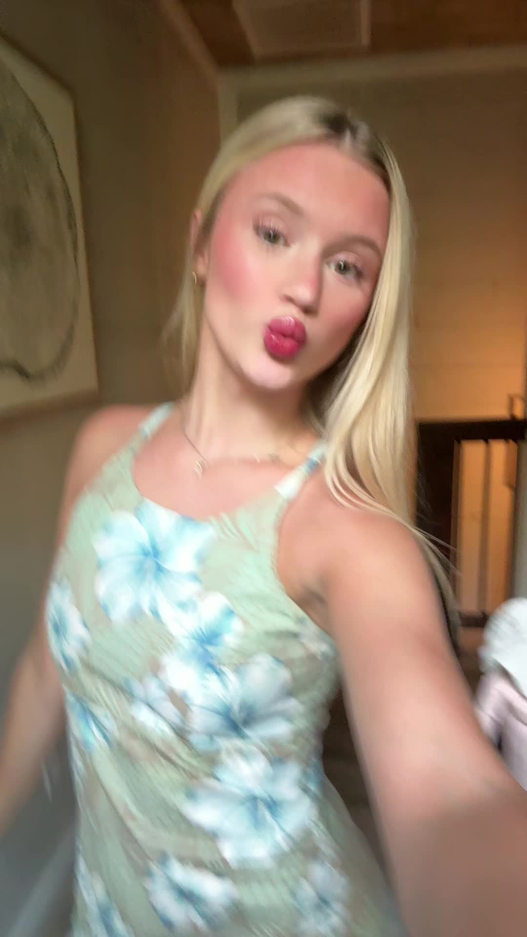 @maddiethompsn