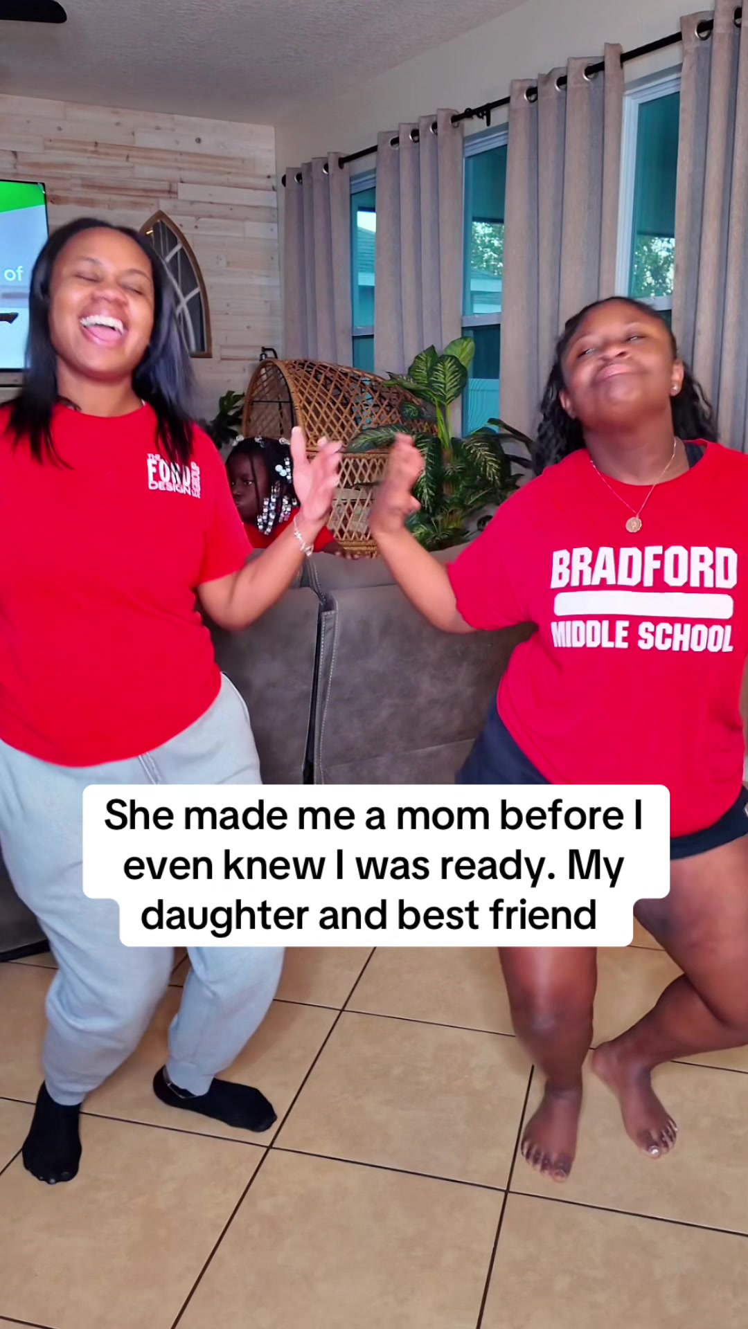 @lovejalisaford
