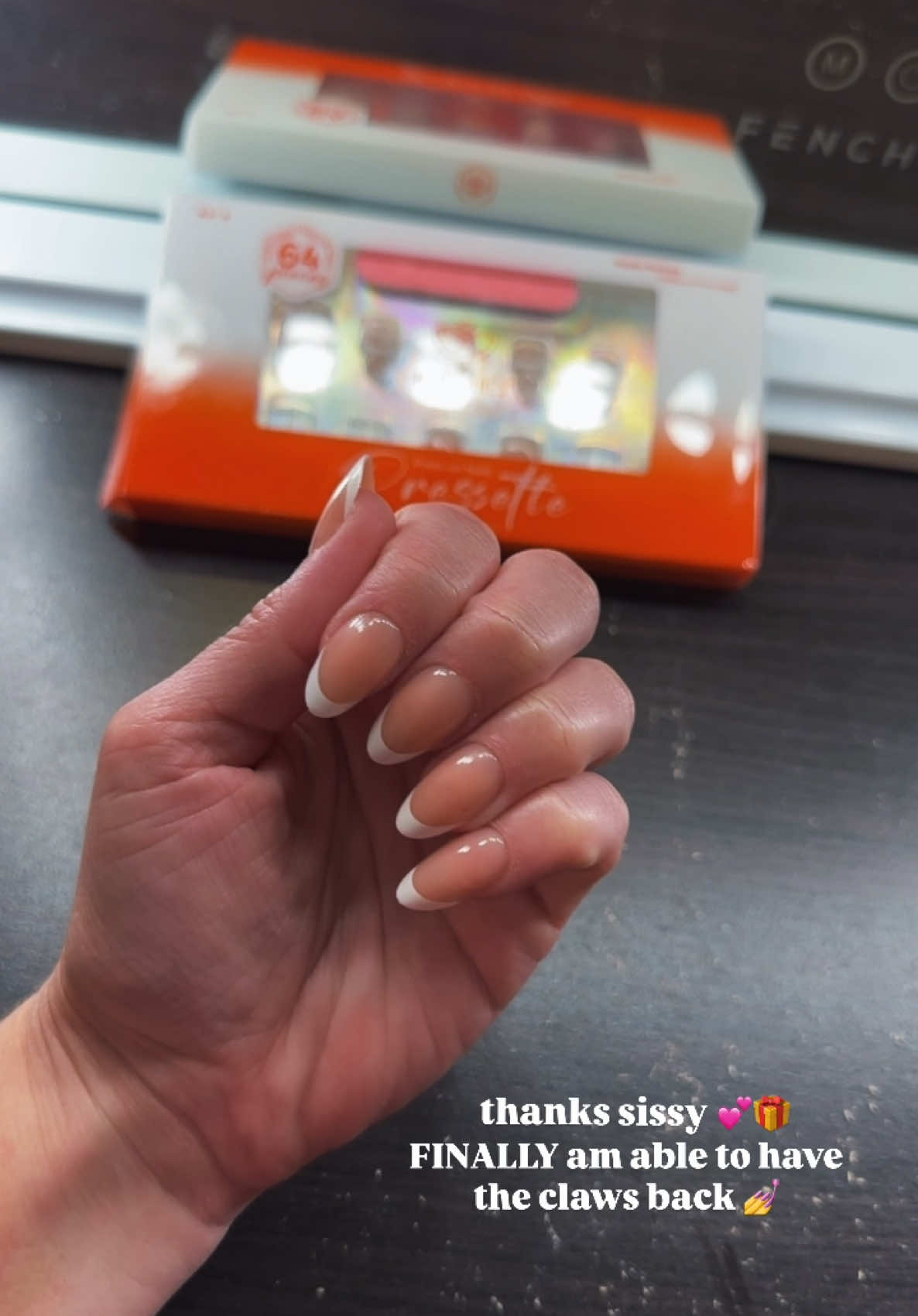 @sarahawks_