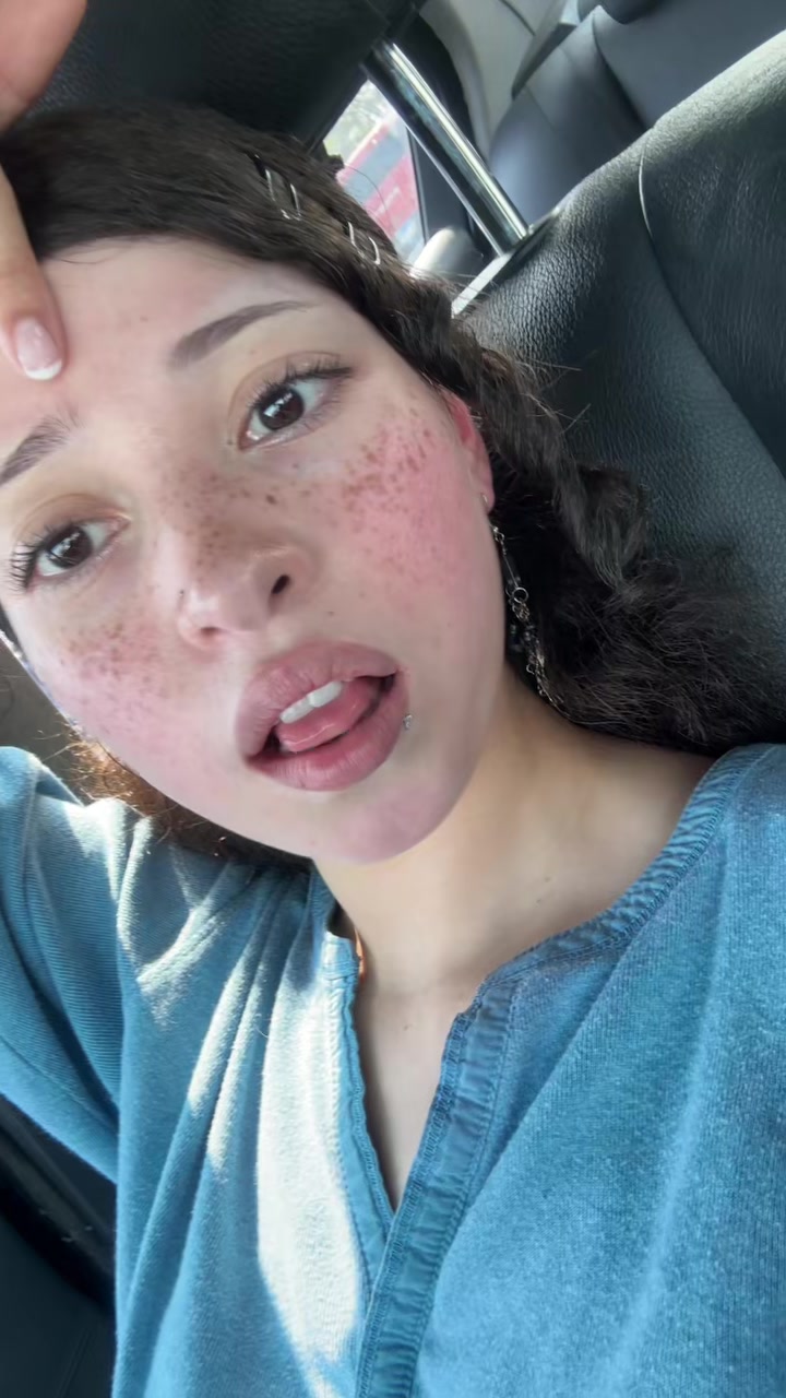 @Jneee
