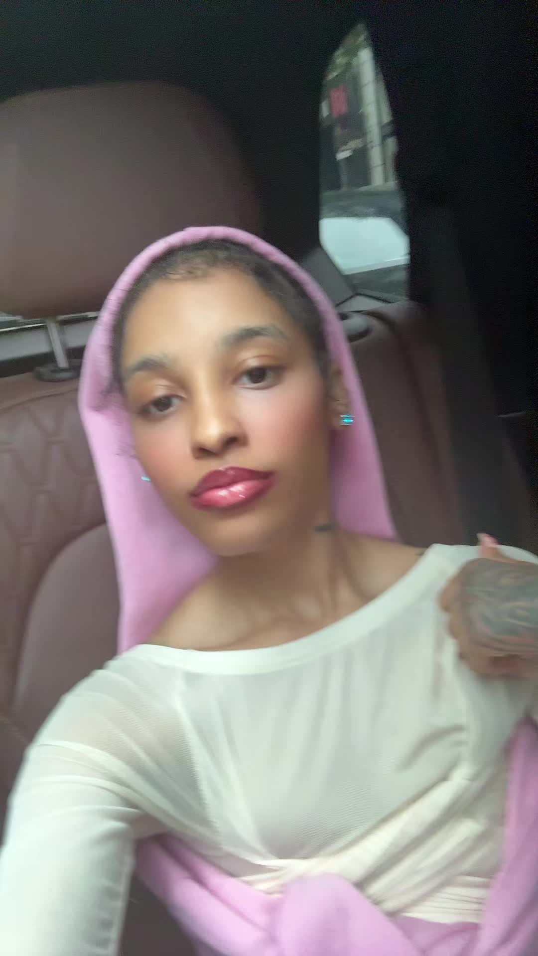 @Shayloamigo