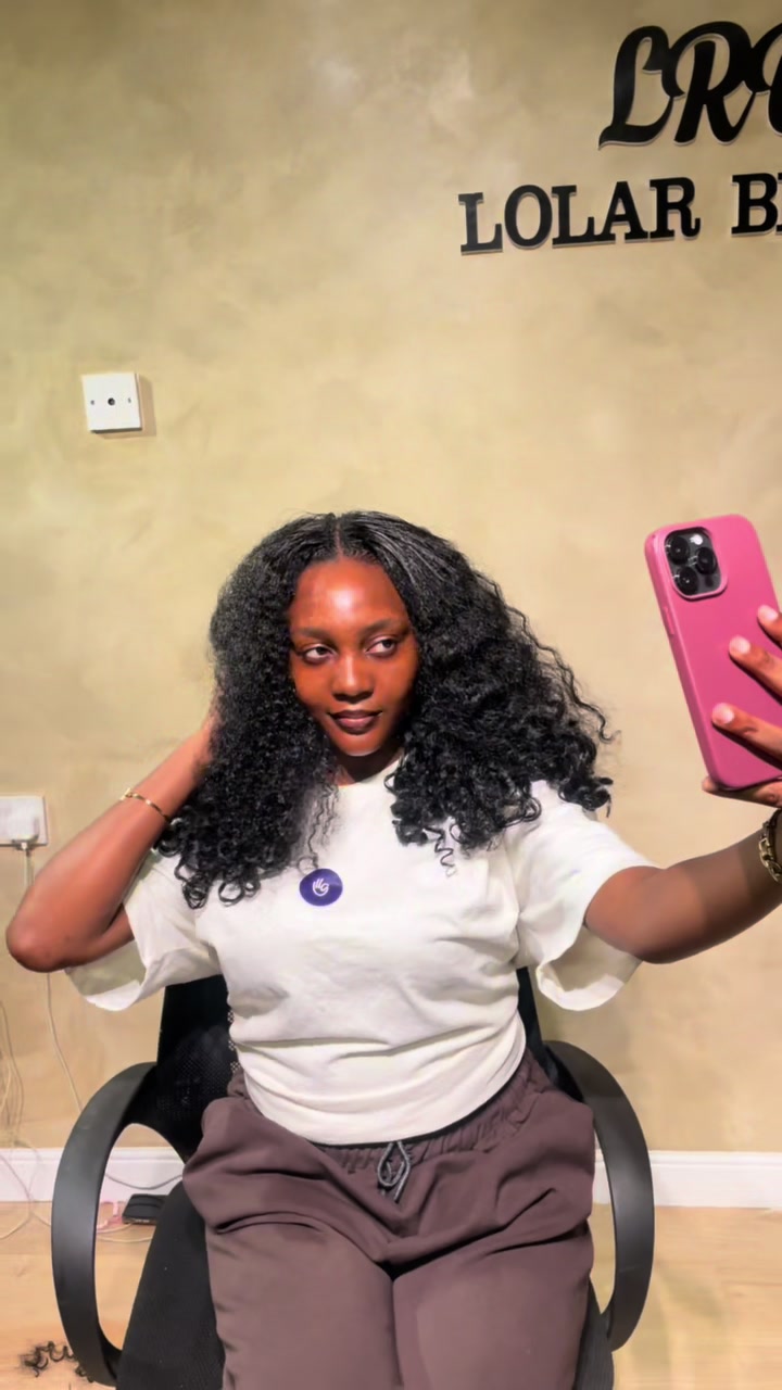 @LRB | Hairstylist in Surulere