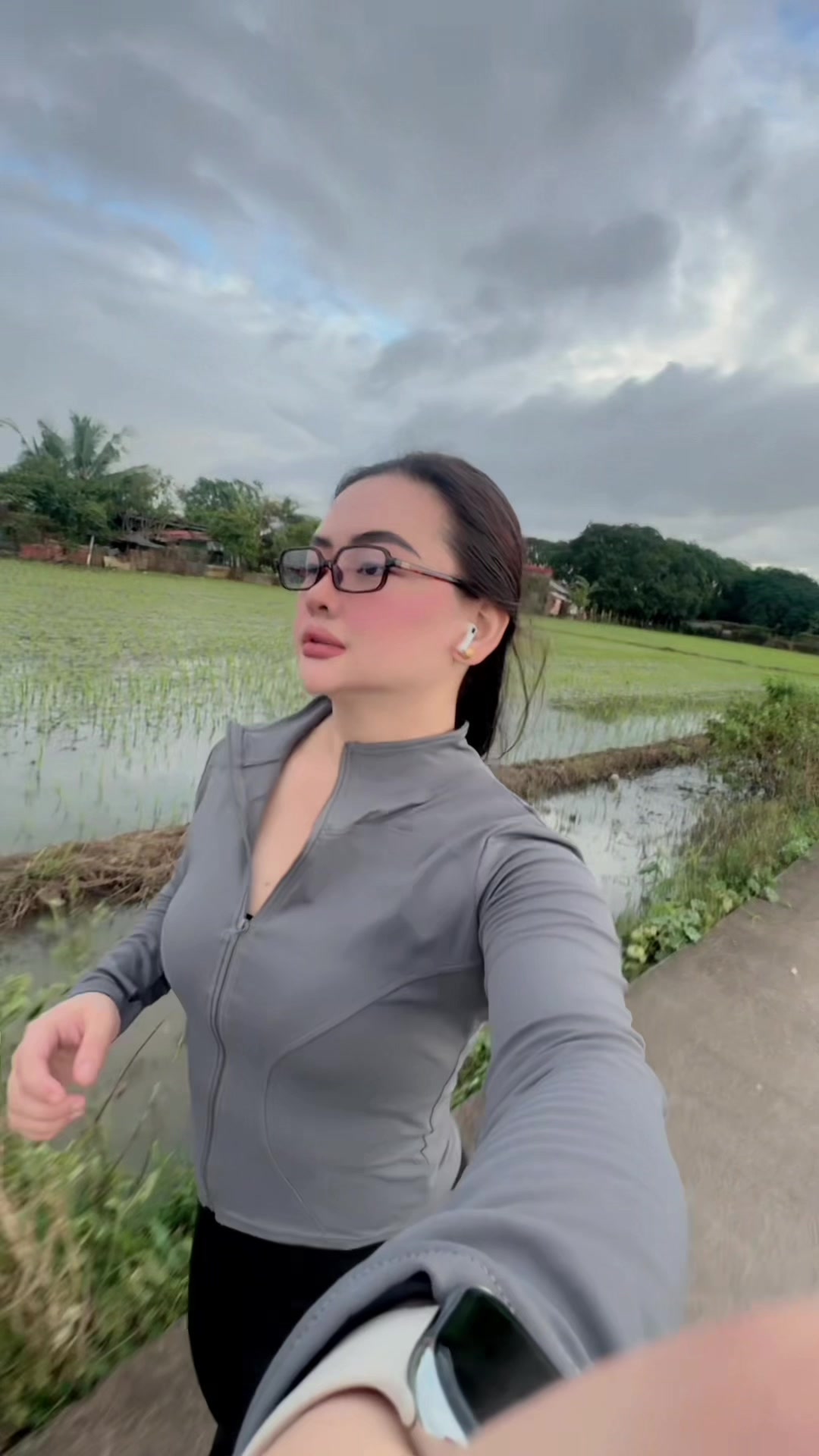 @Jane Dela Cruz