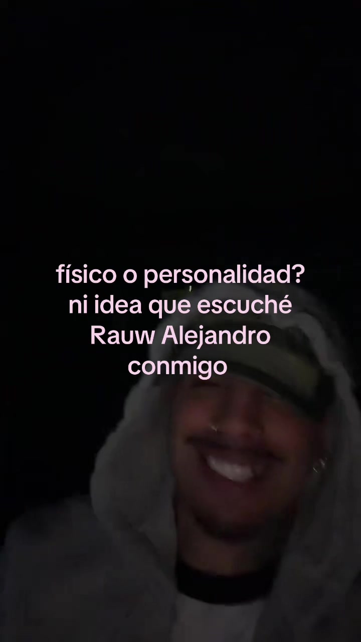 @𝓡 🦊