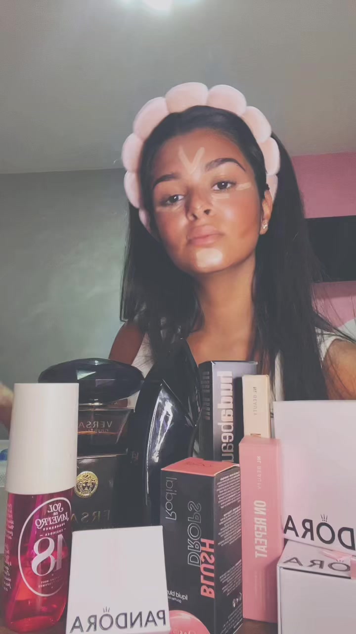 @Suzi Hristova