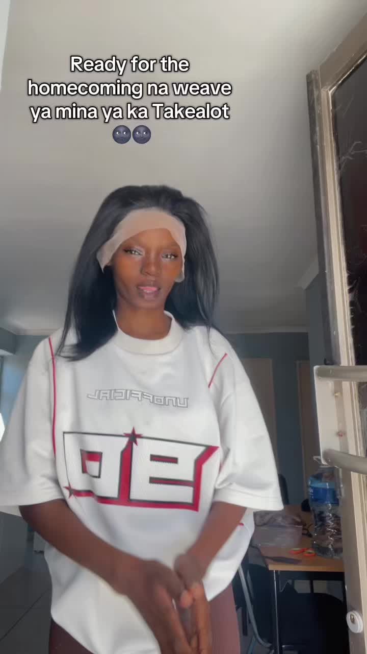 @Melanin Jay ᥫ᭡