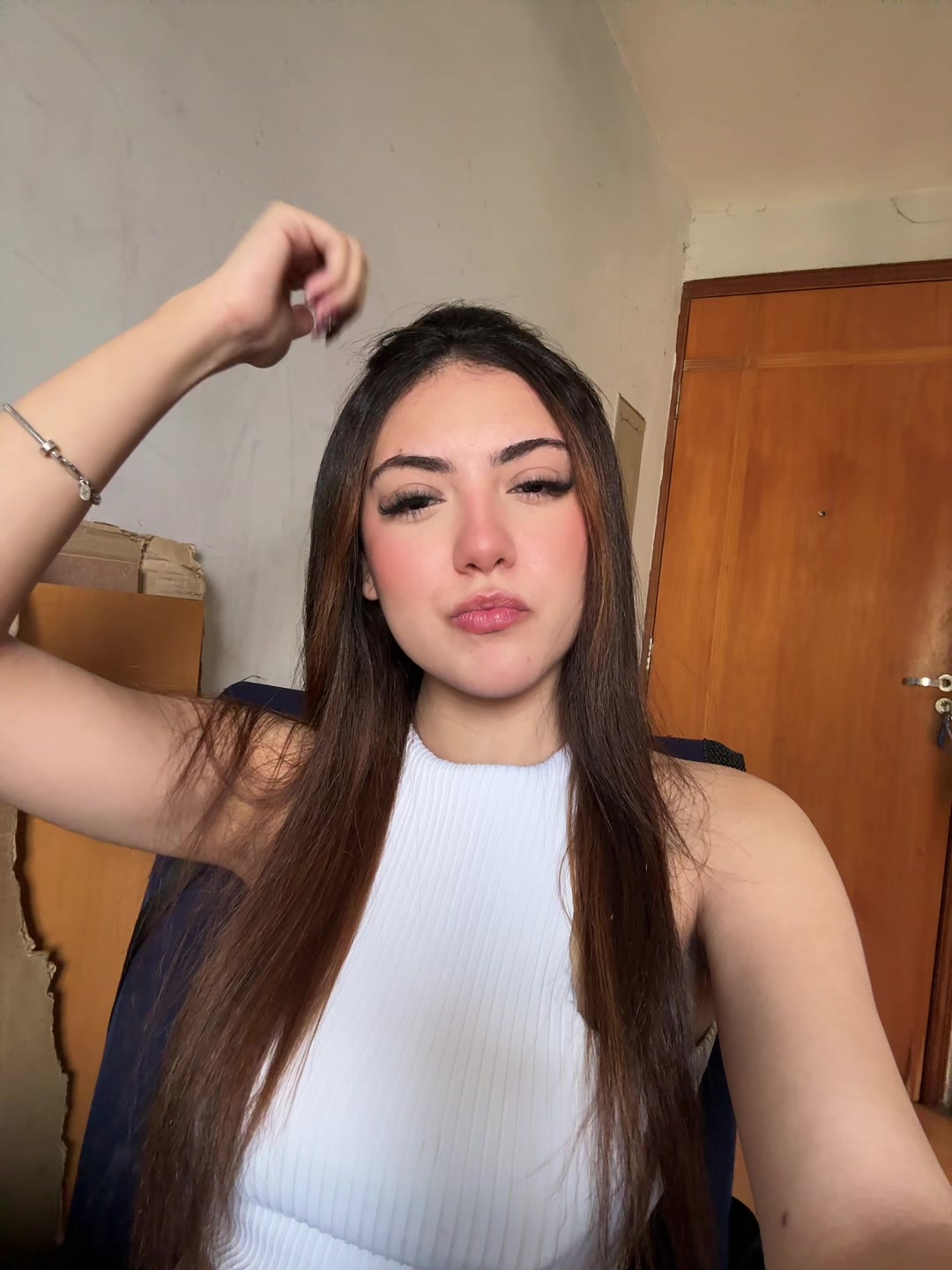@Ladonii