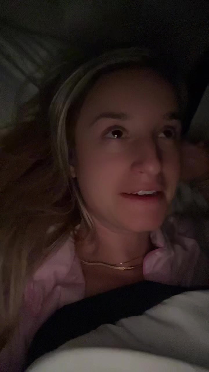 @aminahwood_