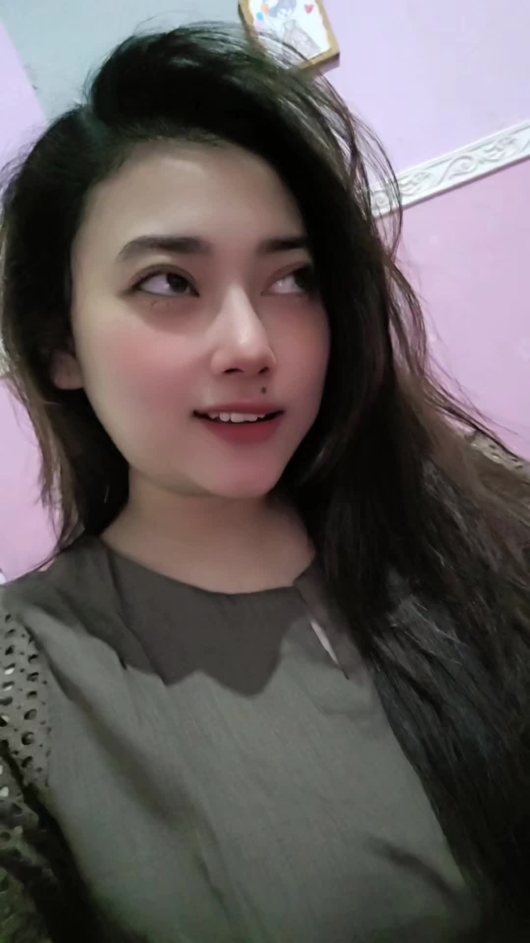 @r3nnyNurAnnia