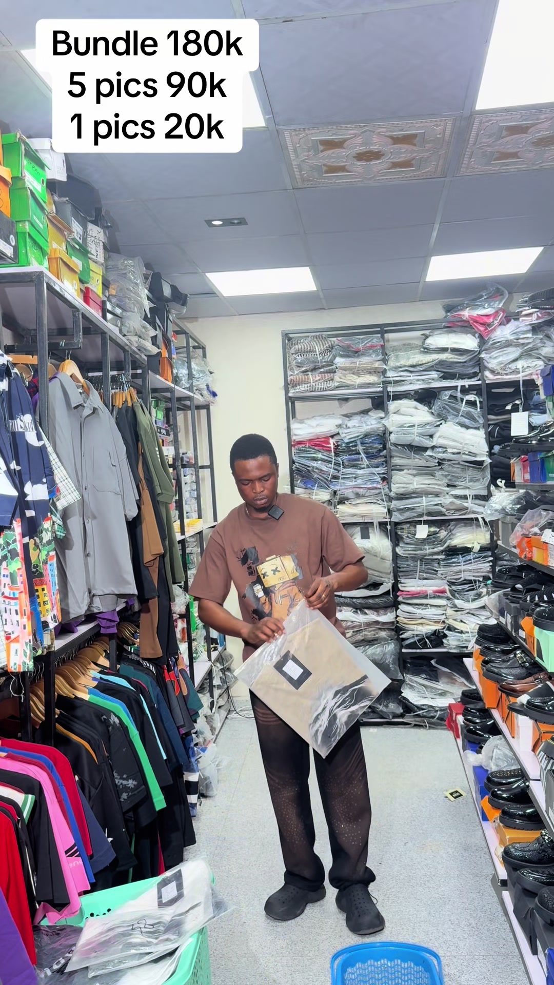 @BIGGEST TSHIRTWAREHOUSE IN IBD