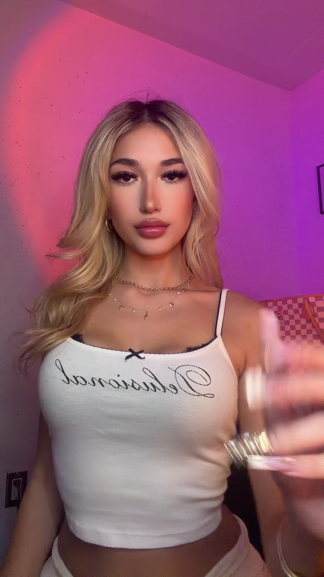 @felicia