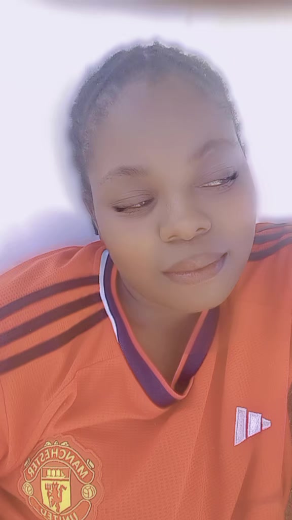 @chichi bae🥰