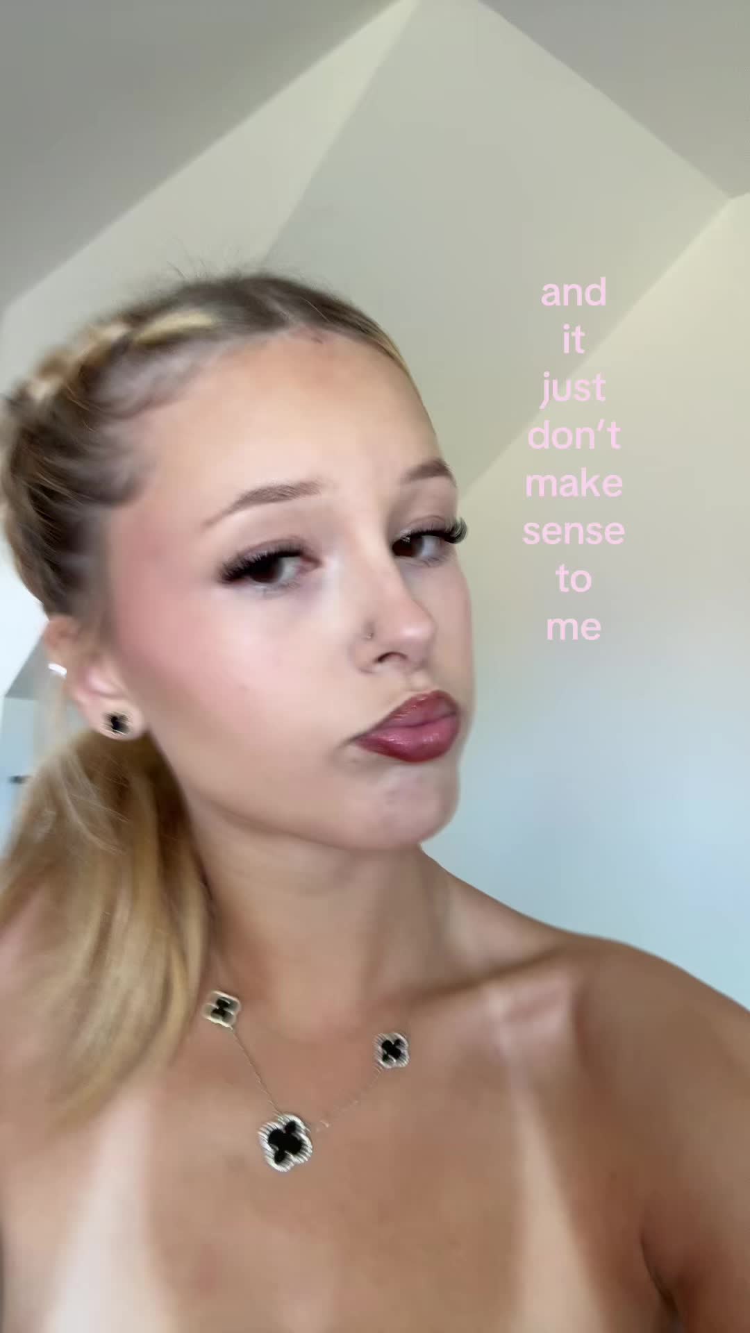 @👀