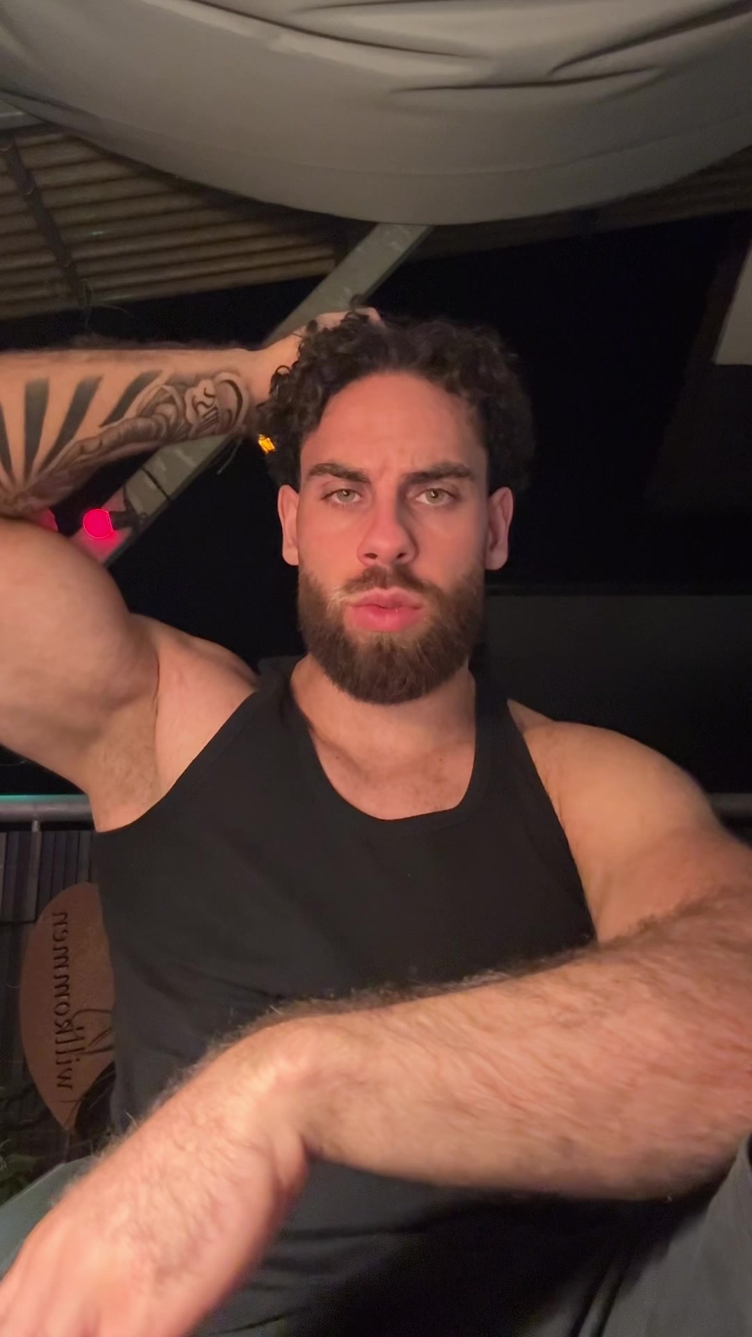 @Yannikwlfl